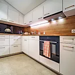 Casa Dschember 10 아로사