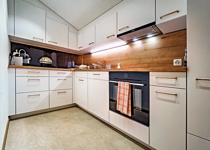 Casa Dschember 10 ארוזה