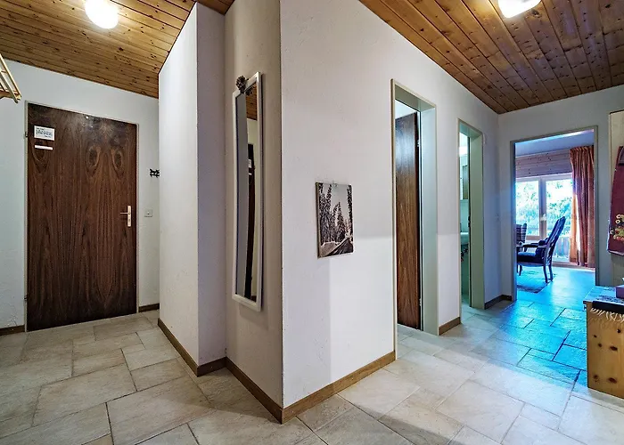 Casa Dschember 10 דירה ארוזה